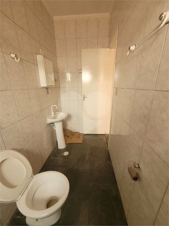 Casa à venda com 3 quartos, sendo 1 suíte, em Vila Vitório Mazzei, São Paulo, SP