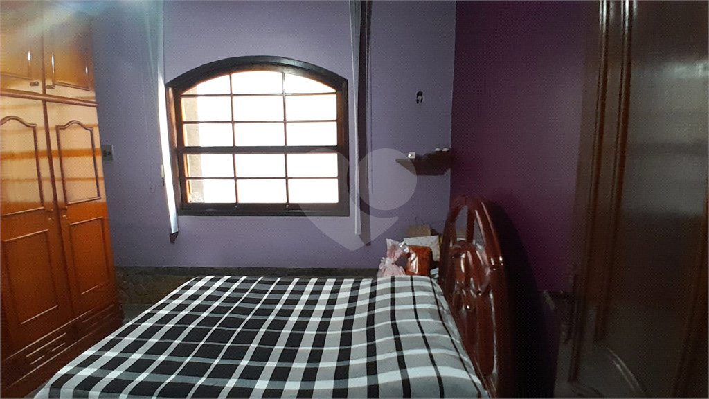 Casa à venda com 4 quartos, sendo 1 suíte, em Bangu, Rio de Janeiro, RJ
