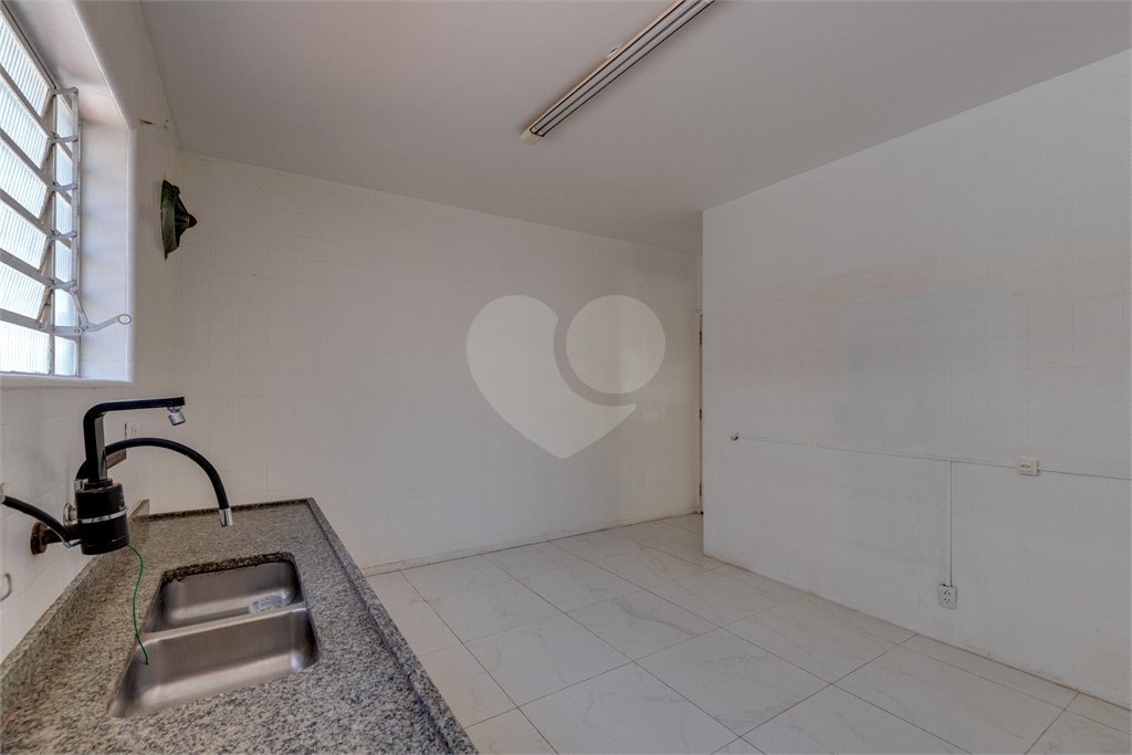 Sobrado à venda com 3 quartos, sendo 1 suíte, em Alto da Boa Vista, São Paulo, SP