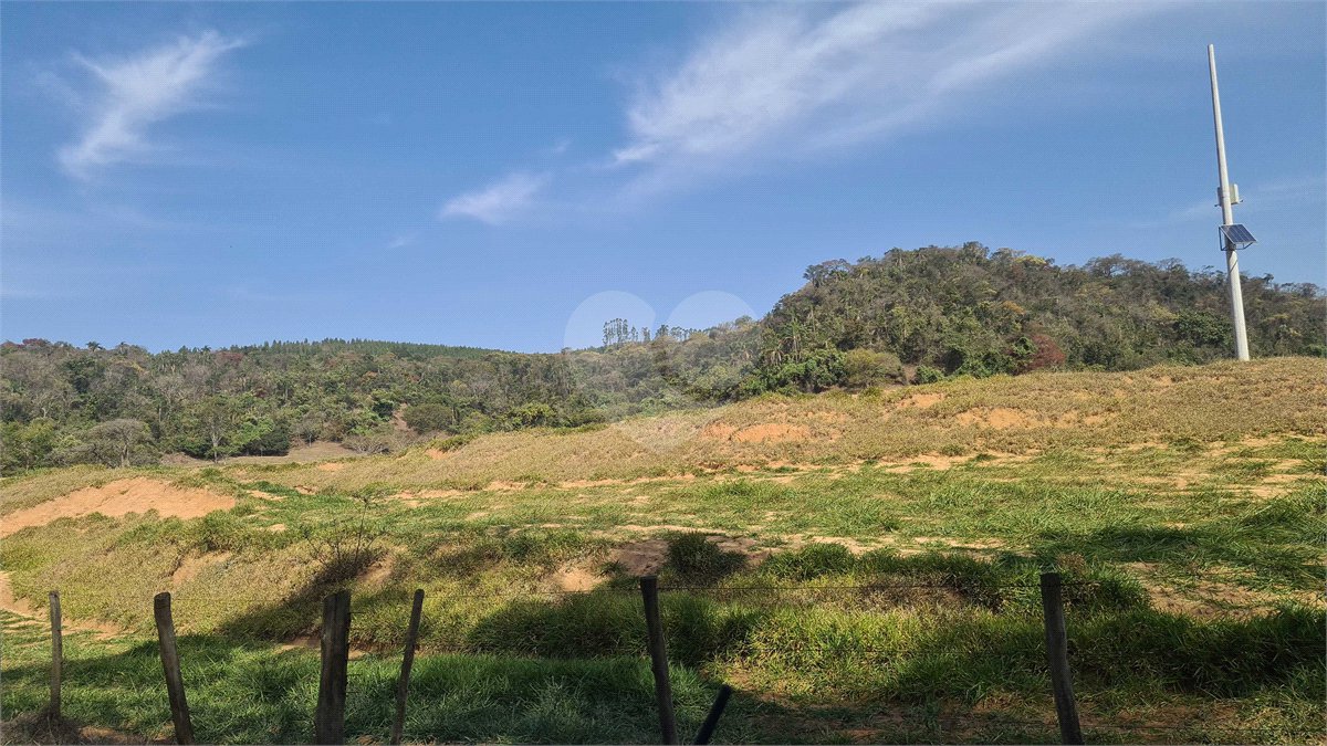 VENDA SÍTIO 48 hectares com estruura para granja, hidroponia e gado