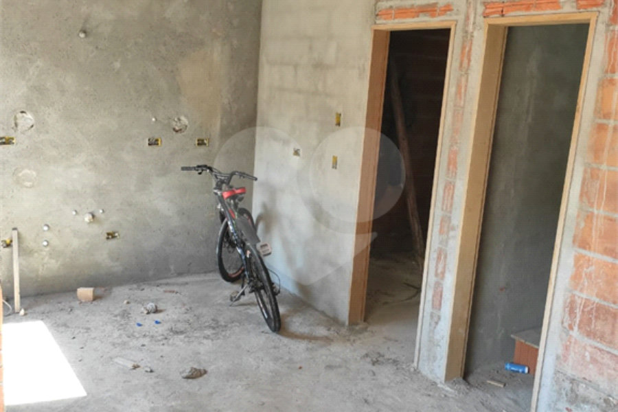 Casa à venda com 2 quartos, sendo 1 suíte, em Vila Guilherme, São Paulo, SP