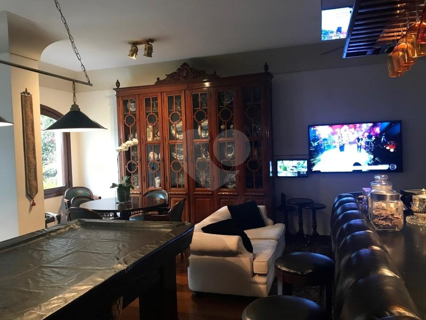Casa à venda com 5 quartos, sendo 2 suítes,  em Jardim Everest, São Paulo, SP