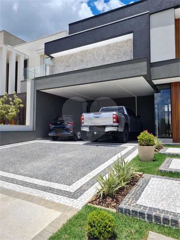 Casa à venda com 3 suítes no condomínio Residencial Duas Marias, Indaiatuba - SP