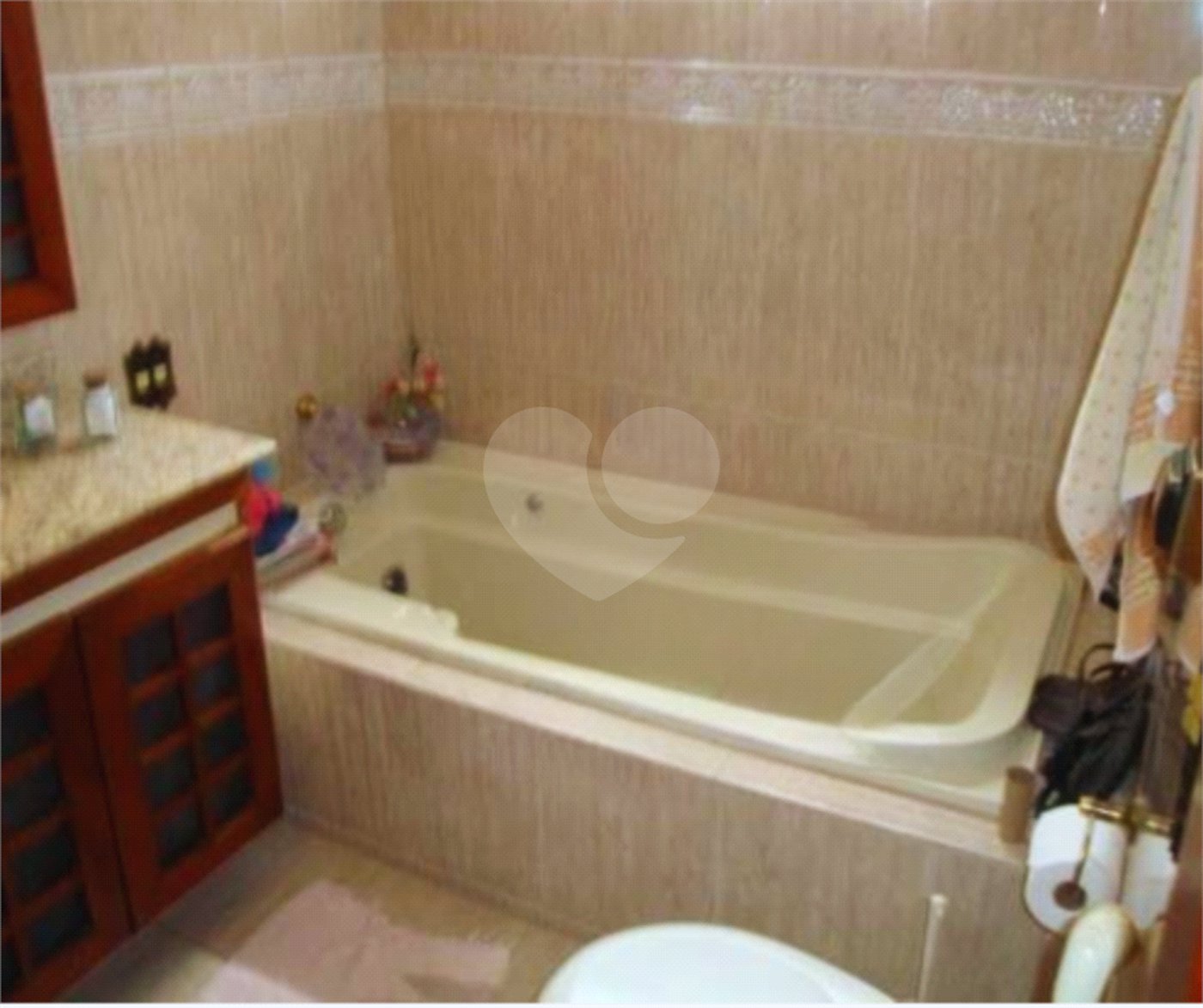 Casa à venda com 3 quartos, sendo 1 suíte, em Roseira, Mairiporã, SP