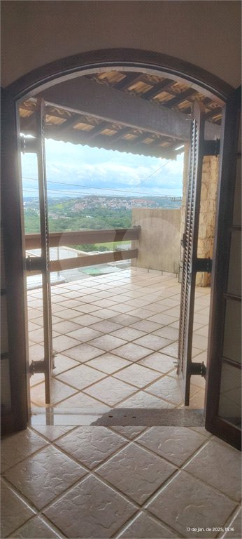 Chácara à venda com 4 quartos, sendo 3 suítes, em Campos de Atibaia, Atibaia, SP