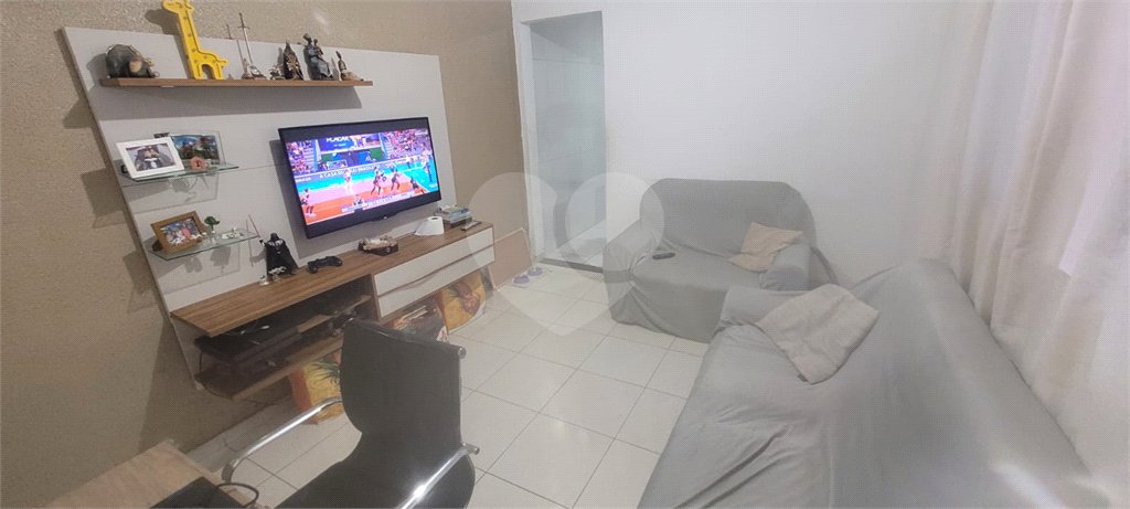 Casa à venda com 3 quartos em Vila Varela, Poá, SP