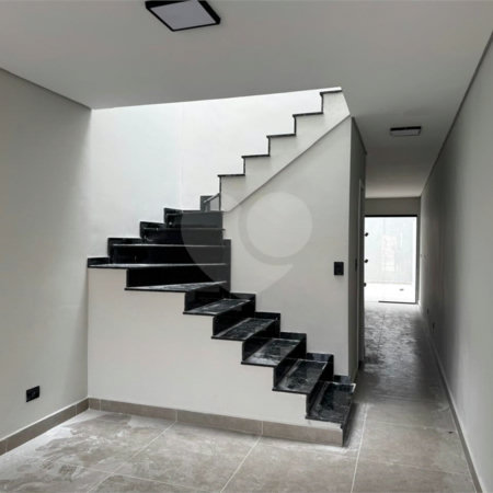 Casa em condomínio à venda com 3 quartos, sendo 1 suíte,  em Vila Alpina, São Paulo, SP