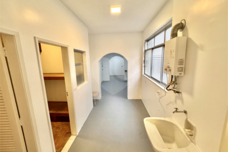 Apartamento à venda com 4 quartos, sendo 1 suíte, em Lagoa, Rio de Janeiro, RJ