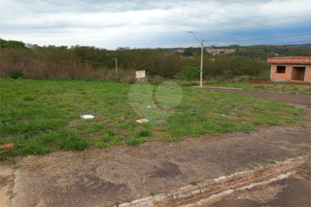 Terreno no Prolongamento Jardim das Torres.