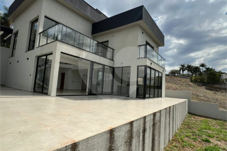 Casa à venda com 3 suítes no condomínio Spazio Design, Bragança Paulista - SP