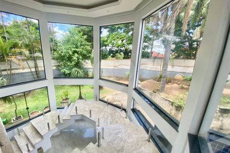 Casa para alugar com 5 quartos, sendo 3 suítes,  em Samambaia Parque Residencial, Atibaia, SP