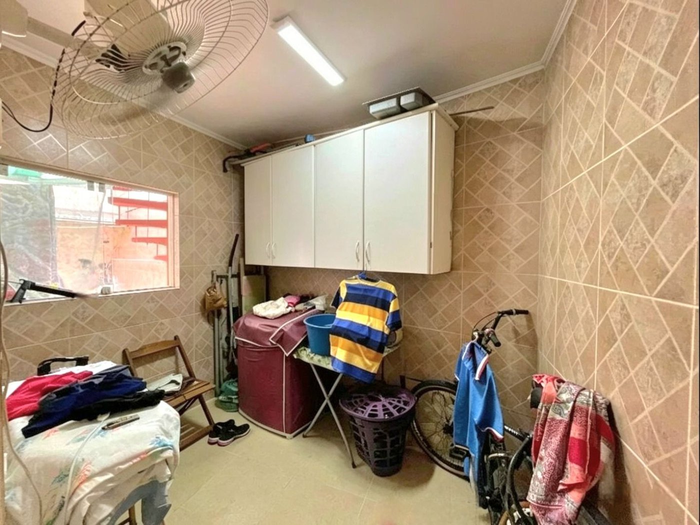 Casa com 3 dormitórios à venda, 210 m² por R$ 1.200.000,00 - Encruzilhada - Santos/SP