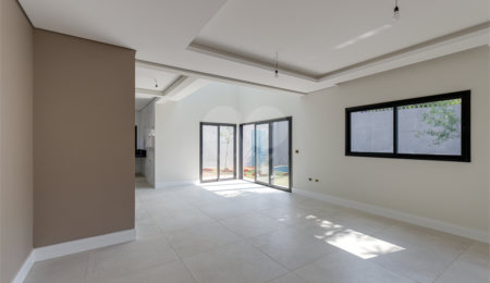 Casa à venda com 4 suítes no condomínio Reserva Robélia, São Paulo - SP