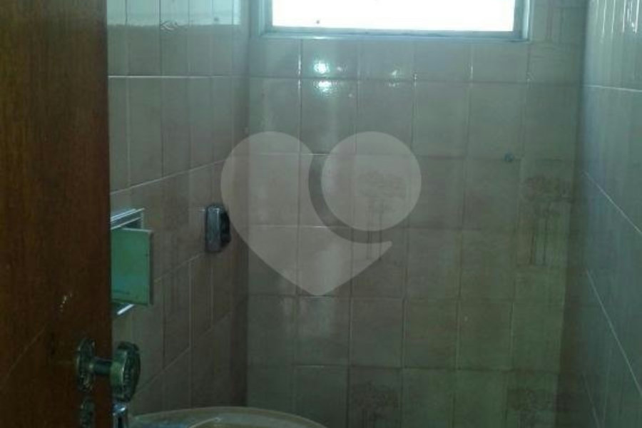 Sobrado à venda com 3 quartos, sendo 1 suíte, em Tremembé, São Paulo, SP