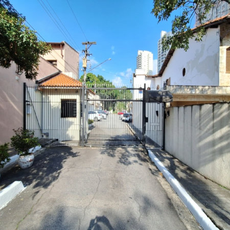 Casa à venda com 3 quartos, sendo 1 suíte,  no condomínio Conjunto Residencial Independencia, São Paulo - SP