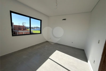 Casa em condomínio à venda com 4 quartos, sendo 3 suítes, em Ogiva, Cabo Frio, RJ