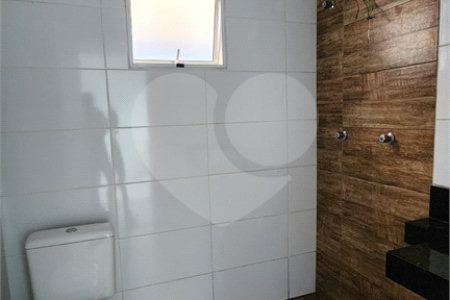 Casa à venda com 2 quartos, sendo 1 suíte, em Residencial Vila Martins, Salto, SP