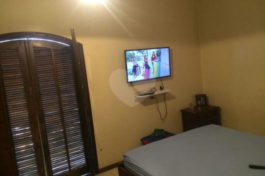 Sobrado à venda com 3 quartos, sendo 1 suíte,  em Vila Guilherme, São Paulo, SP