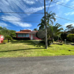 Casa à venda com 3 quartos, sendo 1 suíte,  no condomínio Portal do Sabiá, Araçoiaba da Serra - SP