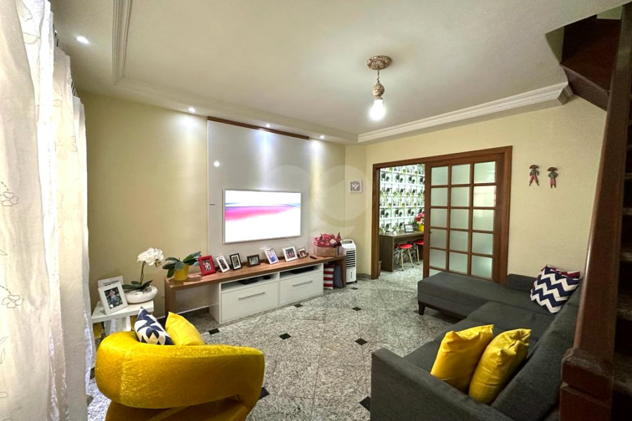 Sobrado à venda com 2 quartos em Vila Constança, São Paulo, SP