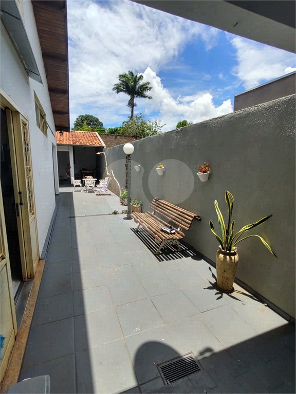 Casa à venda com 3 quartos, sendo 1 suíte, em Parque Laranjeiras, Araraquara, SP