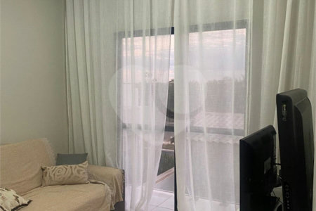 Casa à venda com 3 quartos, sendo 2 suítes, no condomínio Terras da Estância, Paulínia - SP