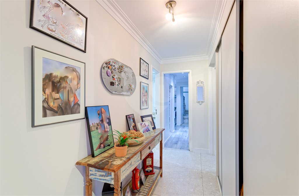 Cobertura à venda com 4 quartos, sendo 2 suítes,  em Alto da Boa Vista, São Paulo, SP