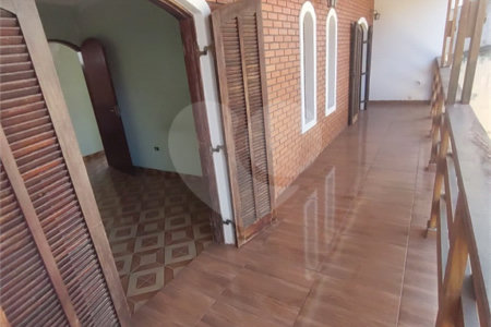 Casa à venda com 3 quartos, sendo 1 suíte, em Jardim das Palmeiras, Várzea Paulista, SP