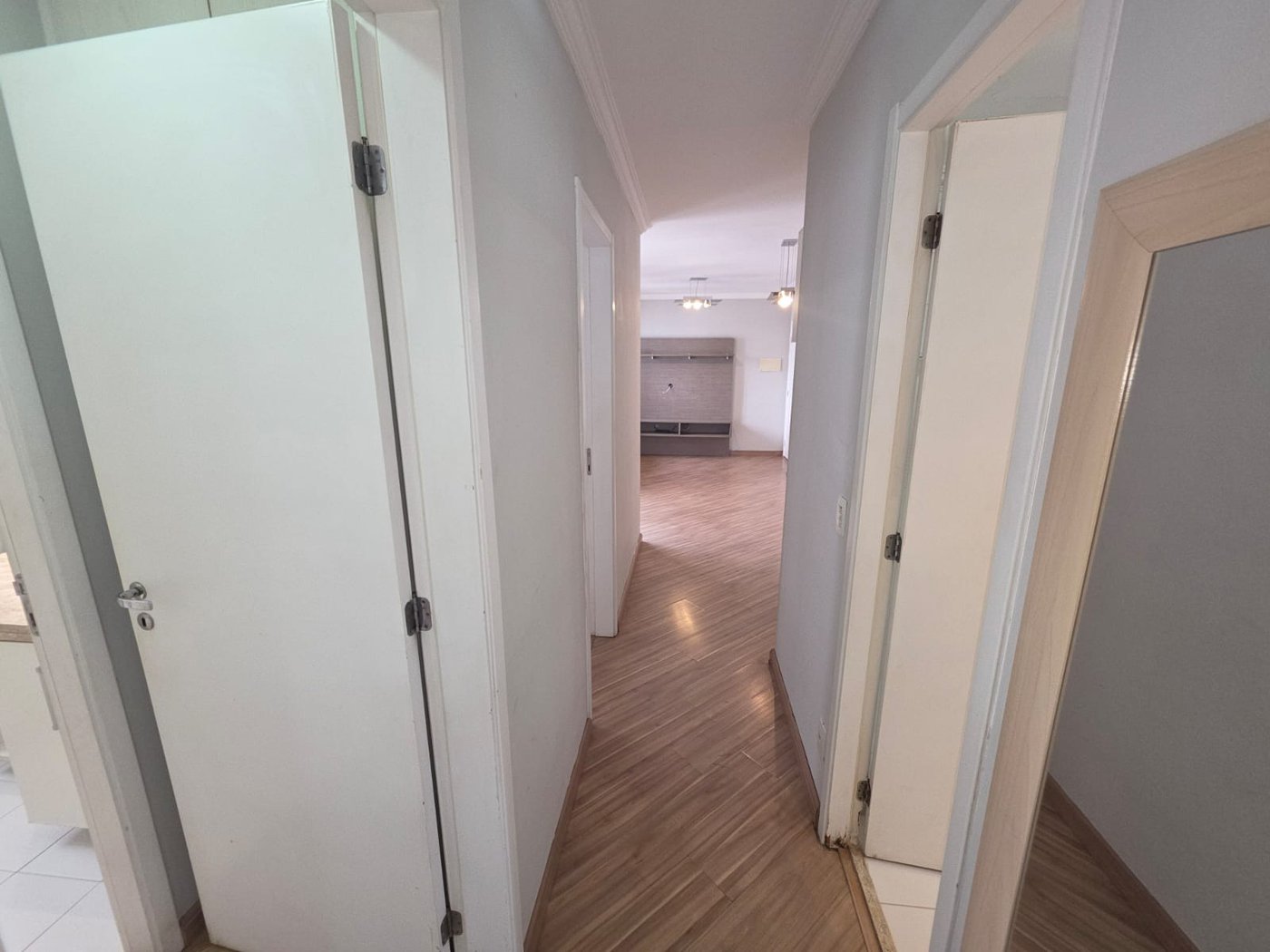 Apartamento à venda com 3 quartos, sendo 1 suíte, em Vila Augusta, Guarulhos, SP
