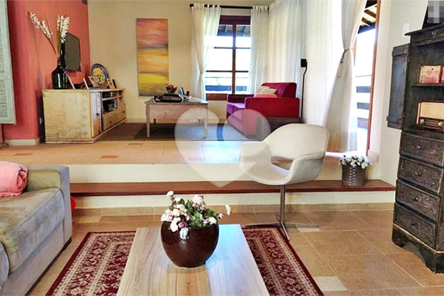 Casa à venda com 3 quartos no condomínio Alpes da Cantareira, Mairiporã - SP