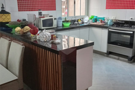 Sobrado à venda com 4 suítes em Cajuru do Sul, Sorocaba, SP