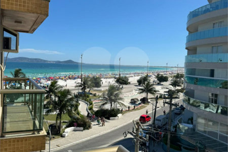 Apartamento à venda com 3 quartos, sendo 1 suíte, no Centro, Cabo Frio, RJ