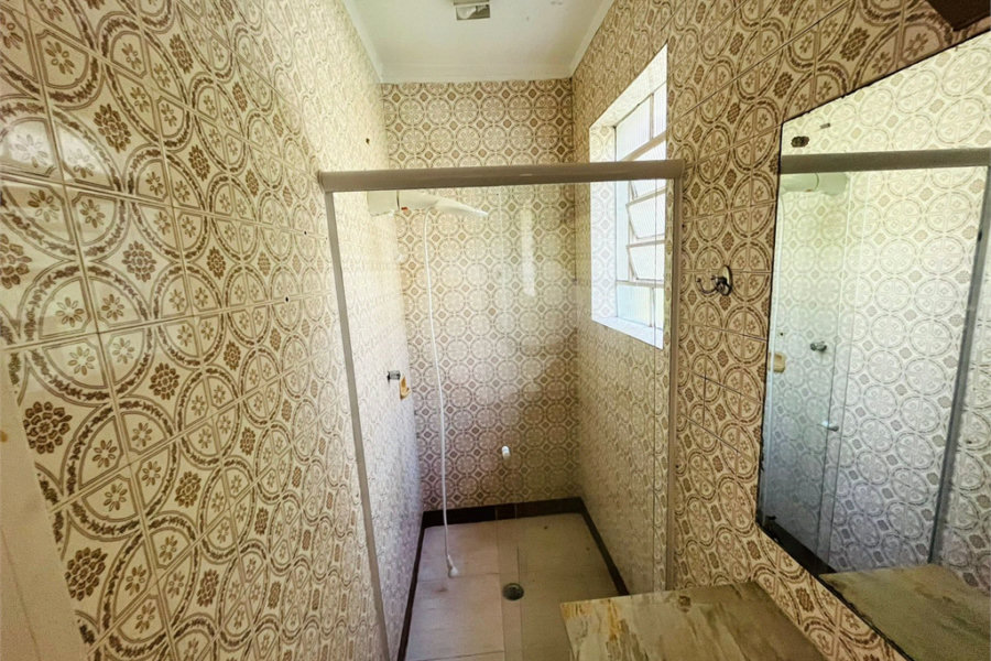 Casa à venda com 4 quartos, sendo 1 suíte, em Jardim São Bento, São Paulo, SP