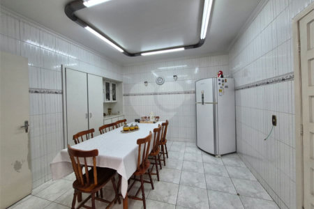 Sobrado à venda com 3 quartos, sendo 1 suíte,  em Jardim Bonfiglioli, São Paulo, SP
