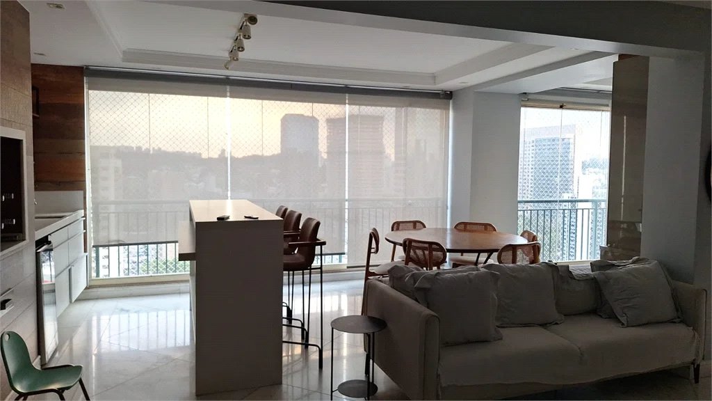 Apartamento para alugar com 3 suítes em Vila Gertrudes, São Paulo, SP