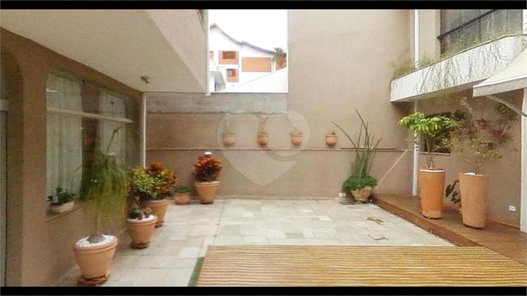 Sobrado à venda com 5 suítes em Jardim São Bento, São Paulo, SP