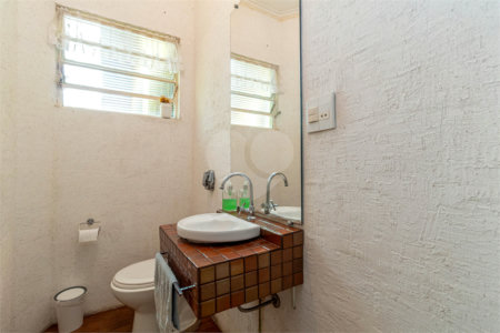 Casa Térrea à venda com 4 quartos, sendo 1 suíte, em Parque Jabaquara, São Paulo, SP