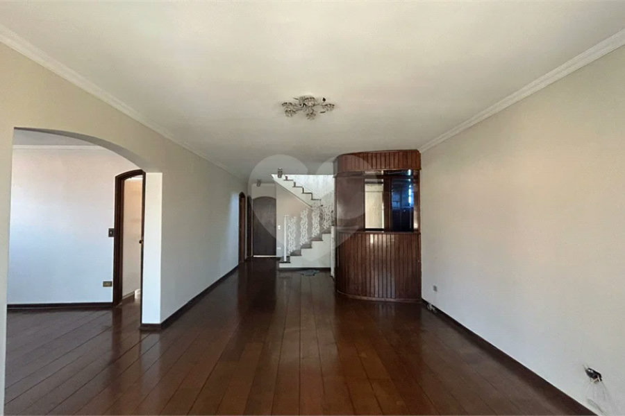 Venda Casa com 4 Dormitórios no Parque Santa Cecília