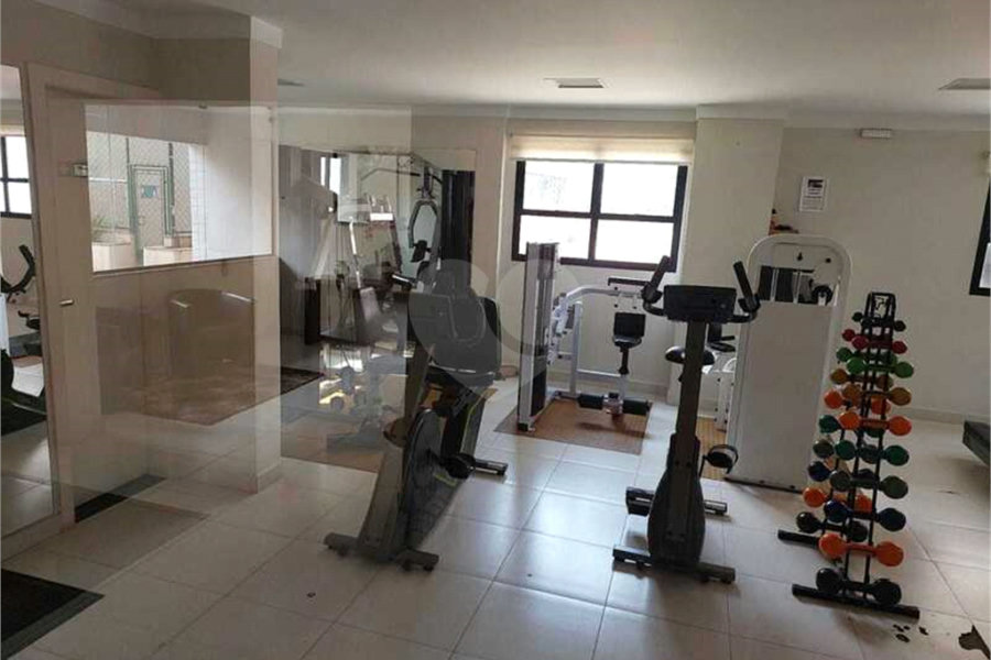 APARTAMENTO COM 125 M2 3 DORMITORIOS, SALA E COZINHA AMPLAS E 3 VAGAS DE GARAGEM. À VENDA EM SANTANA