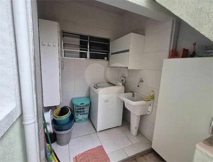 Casa de vila com 3 dormitórios sendo 2 suítes em Santana