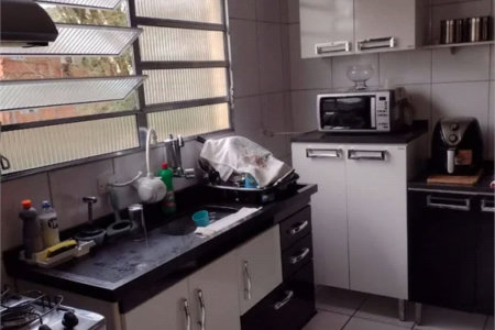 Casa à venda com 4 quartos, sendo 1 suíte,  em Vila Vasconcelos, São Paulo, SP