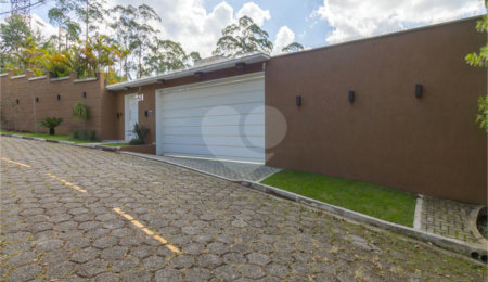 Casa à venda com 3 suítes no condomínio Parque Imperial da Cantareira, Mairiporã - SP