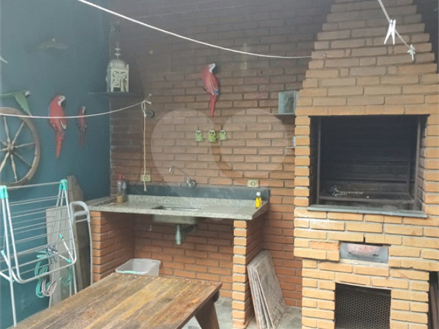 Sobrado à venda com 4 quartos, sendo 1 suíte,  em Horto, São Paulo, SP