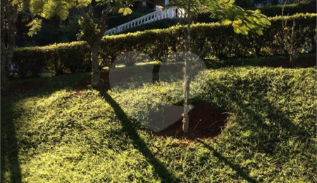Chácara à venda com 8 quartos, sendo 3 suítes,  no Centro, Bom Jesus dos Perdões, SP