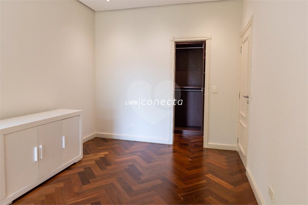 Apartamento à venda com 4 quartos, sendo 3 suítes, em Tatuapé, São Paulo, SP