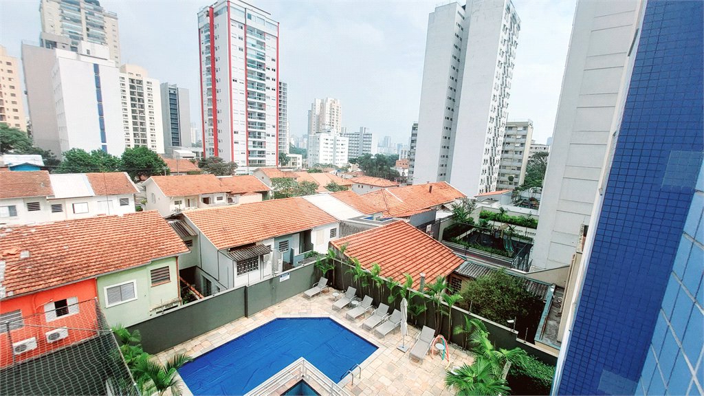 Apartamento à venda com 3 quartos, sendo 1 suíte, em Vila Olímpia, São Paulo, SP