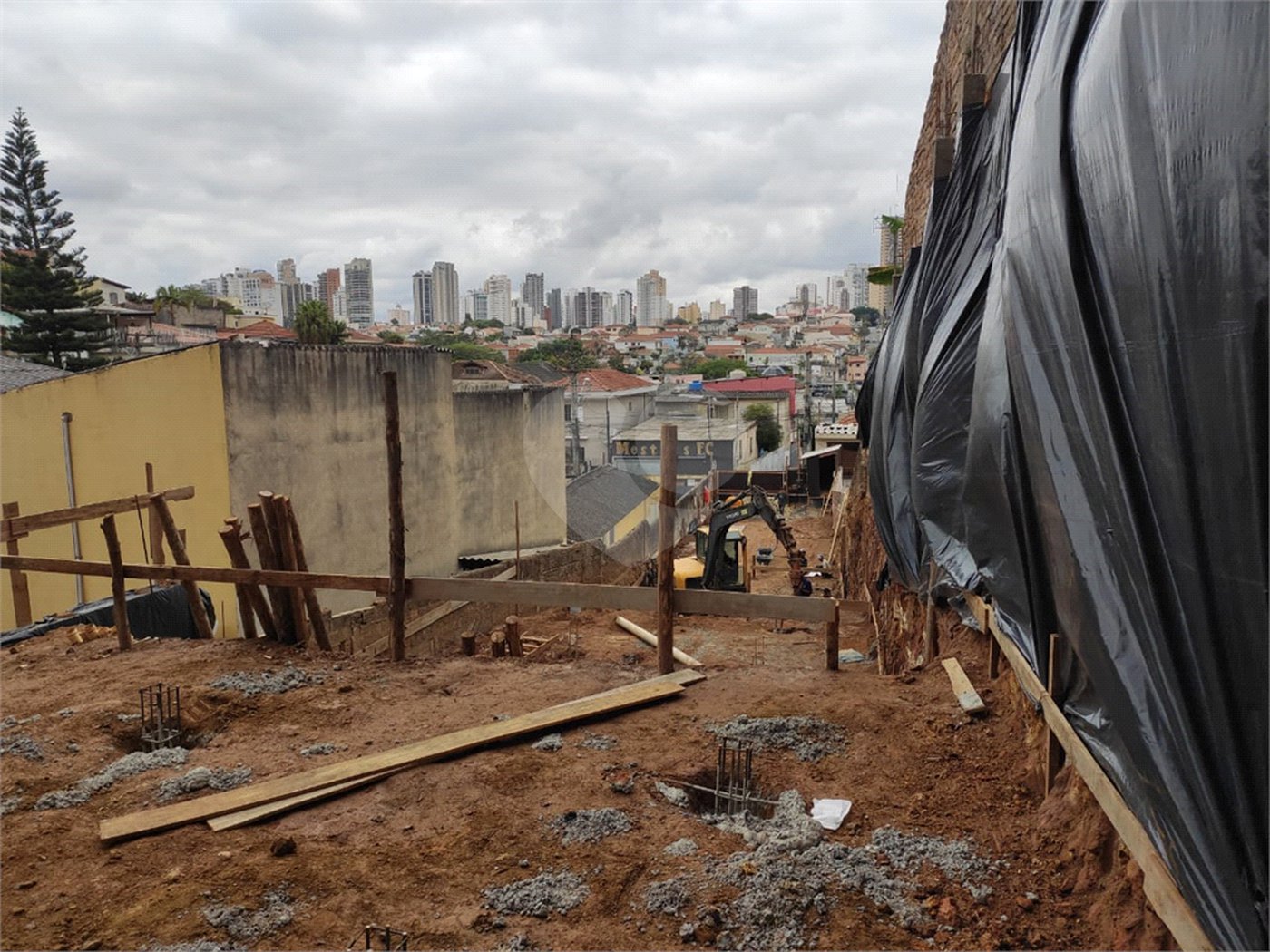 Casa à venda com 2 quartos no condomínio Daniiel Vieira, São Paulo - SP