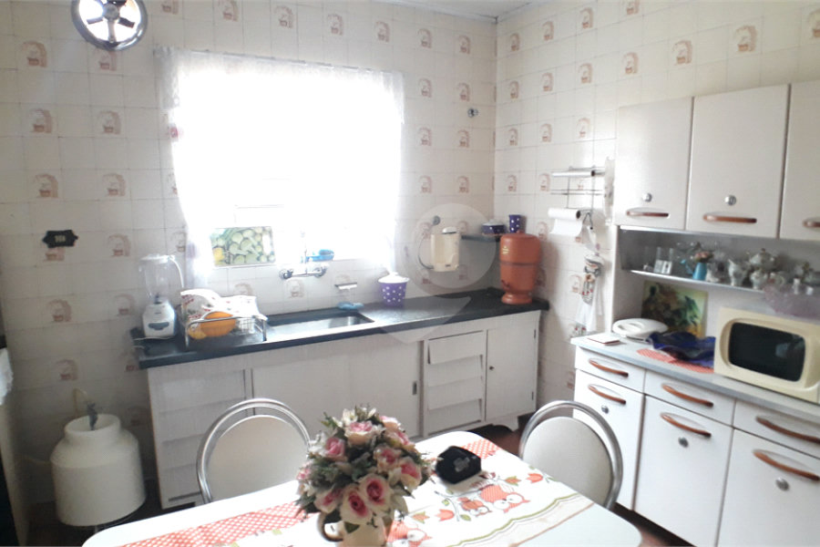 Casa Térrea à venda com 3 quartos, sendo 1 suíte, em Carandiru, São Paulo, SP