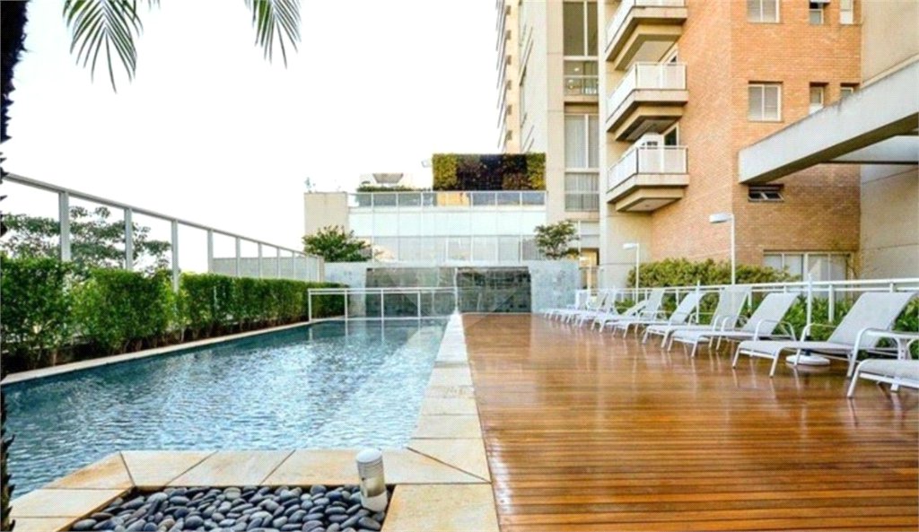 Apartamento à venda com 3 suítes em Vila Mariana, São Paulo, SP