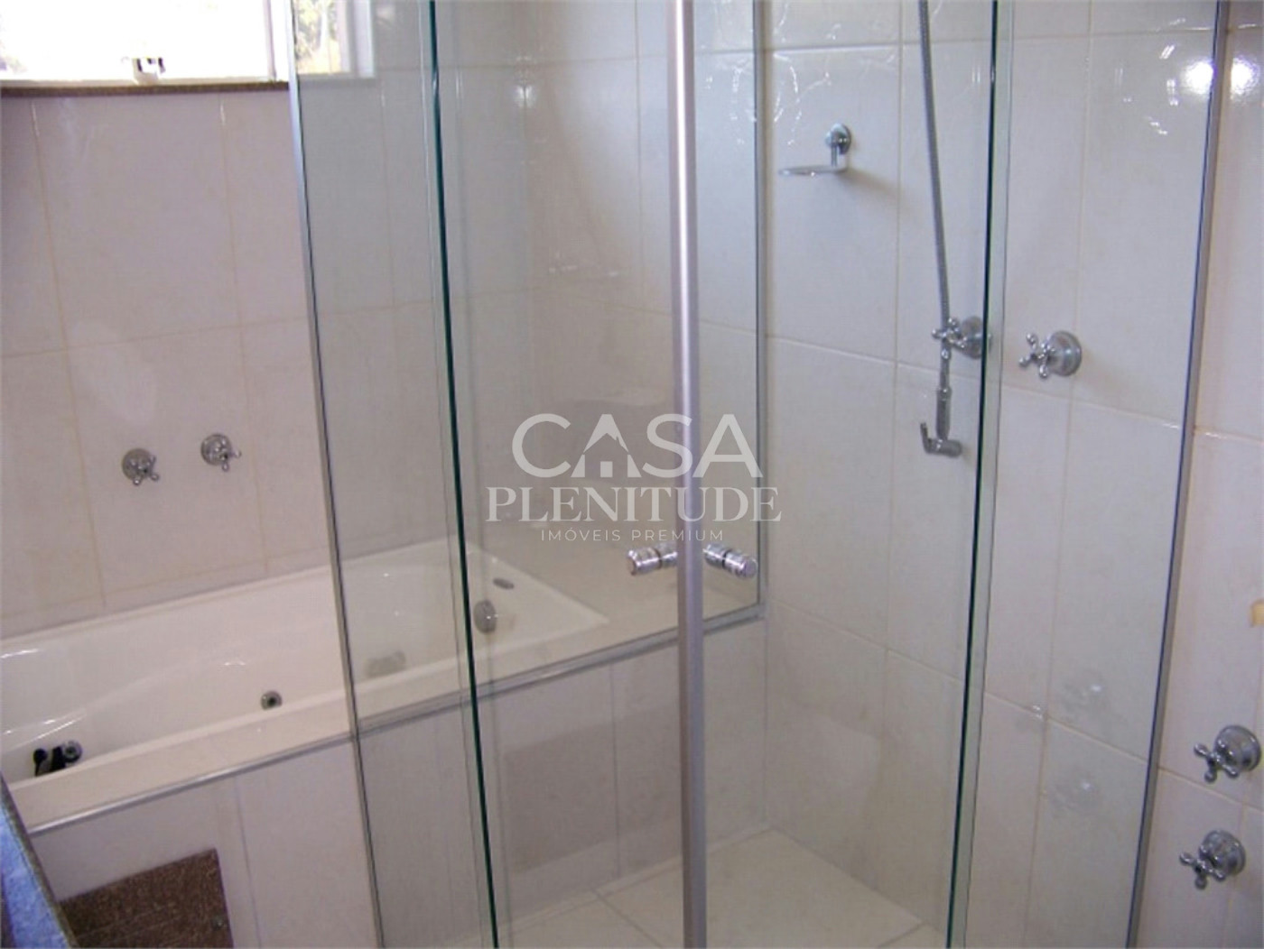 Casa em condomínio à venda com 3 quartos, sendo 1 suíte, em Aparecidinha, Sorocaba, SP